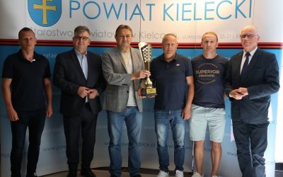 Reprezentacja powiatu kieleckiego najlepsza w Polsce