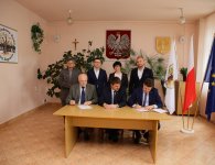 Podpisanie umów z gminą Zagnańsk 