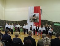 Szkoła Podstawowa w Mójczy obchodziła 5 rocznicę nadania imienia gen. Tadeusza Buka.