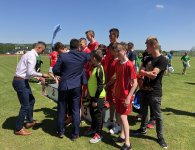    Powiatowy Turniej Szkół Podstawowych w Piłce Nożnej wzbudził wiele emocji
