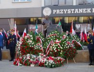 W Kielcach odsłonięto pomnik Przemysława Gosiewskiego