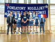 Powiatowy Wigilijny Turniej Koszykówki w Rudkach.