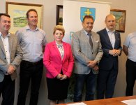 Umowa podpisana na budowę drogi w Kajetanowie 