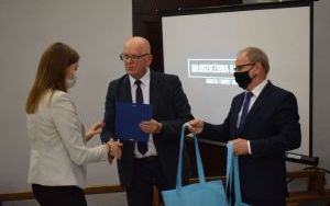 Stefan Bąk, członek Zarządu Powiatu w Kielcach podsumowuje działania w dziedzinie ochrony zdrowia i pomocy społecznej  (13)
