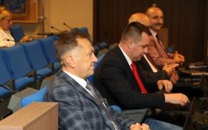 Wotum zaufania oraz absolutorium dla Zarządu Powiatu w Kielcach (8)