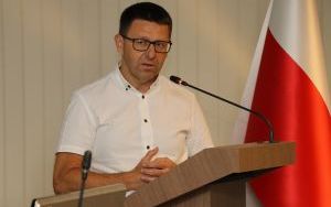 Wotum zaufania oraz absolutorium dla Zarządu Powiatu w Kielcach (1)