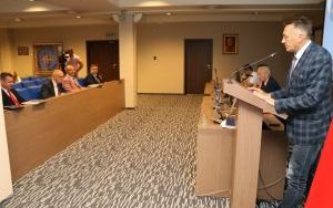 Wotum zaufania oraz absolutorium dla Zarządu Powiatu w Kielcach (4)