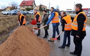Wbito łopaty pod nową inwestycję w gminie Miedziana Góra (5)
