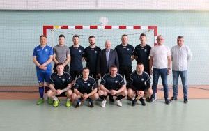 Za nami XX Halowe Mistrzostwa Radnych i Pracowników Samorządowych w Piłce Nożnej o Puchar Starosty Kieleckiego (7)
