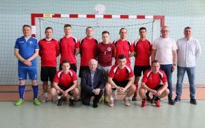 Za nami XX Halowe Mistrzostwa Radnych i Pracowników Samorządowych w Piłce Nożnej o Puchar Starosty Kieleckiego (10)