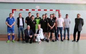 Za nami XX Halowe Mistrzostwa Radnych i Pracowników Samorządowych w Piłce Nożnej o Puchar Starosty Kieleckiego (2)