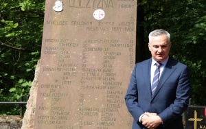 Oddali hołd pomordowanym z gminy Mniów (4)