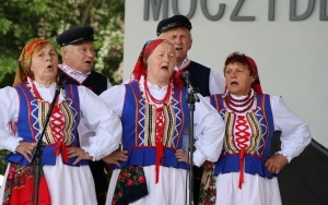 Eliminacje zespołów folklorystycznych i solistów w Jaworzni (1)