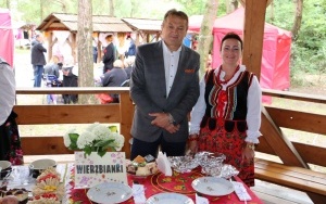 XV Konkurs na Najsmaczniejszą Potrawę Powiatu Kieleckiego w Tokarni  (5)