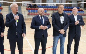 IX Powiatowy Turniej Piłki Siatkowej o Puchar Przewodniczącego Rady Powiatu w Kielcach (1)