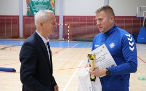 IX Powiatowy Turniej Piłki Siatkowej o Puchar Przewodniczącego Rady Powiatu w Kielcach (4)