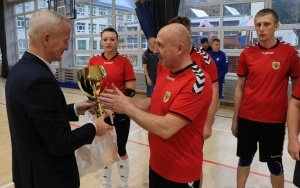 IX Powiatowy Turniej Piłki Siatkowej o Puchar Przewodniczącego Rady Powiatu w Kielcach (2)