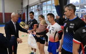 IX Powiatowy Turniej Piłki Siatkowej o Puchar Przewodniczącego Rady Powiatu w Kielcach (5)