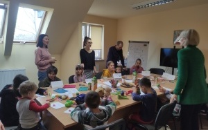 Warsztaty psychologiczno-artystyczne dla dzieci z Ukrainy (1)