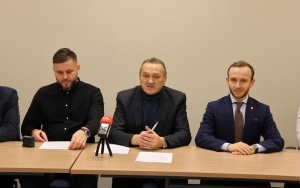 Podpisanie umowy na remont drogi w Ćmińsku  (3)