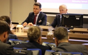 Sesja Rady Powiatu w Kielcach  (5)