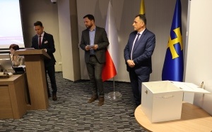 Sesja Rady Powiatu w Kielcach  (2)