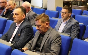Sesja nadzwyczajna Rady Powiatu w Kielcach  (1)