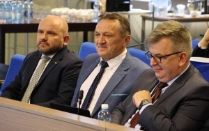 Sesja nadzwyczajna Rady Powiatu w Kielcach  (3)