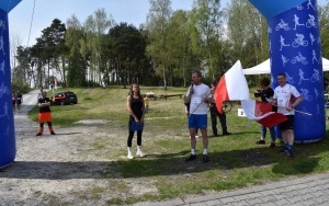Bieg z flagą w Piekoszowie