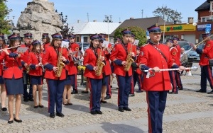 Powiatowe święto orkiestr dętych w Daleszycach (14)