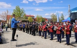 Powiatowe święto orkiestr dętych w Daleszycach (7)