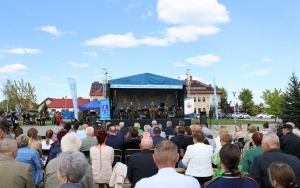 Powiatowe święto orkiestr dętych w Daleszycach (11)