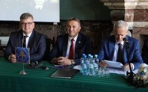 Uroczysta Sesja Rady Powiatu w Kielcach  (4)