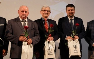 Gala z okazji Jubileuszu 25-lecia Powiatu Kieleckiego  (2)
