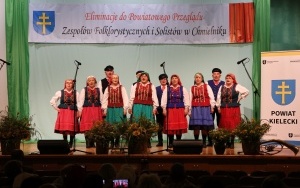 Eliminacje do Powiatowego Przeglądu Zespołów Folklorystycznych i Solistów w Chmielniku (9)