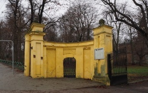 Zespół Pałacowo-Parkowy w Łopusznie (5)