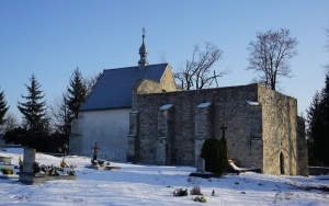 Kościół Św. Stanisława Biskupa w Piotrkowicach (1)