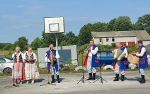 Festyn rodzinny z zabawą taneczną w Ługach (4)