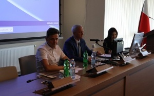 Nadzwyczajna sesja Rady Powiatu w Kielcach  (3)