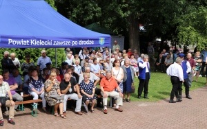 Fotorelacja z XXIII Powiatowego Przeglądu Zespołów Folklorystycznych i Solistów (17)