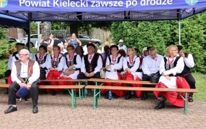 Fotorelacja z XXIII Powiatowego Przeglądu Zespołów Folklorystycznych i Solistów (2)