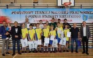  III Powiatowy Turniej Halowej Piłki Nożnej o Puchar Starosty Kieleckiego  (8)