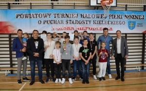  III Powiatowy Turniej Halowej Piłki Nożnej o Puchar Starosty Kieleckiego  (10)