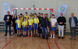 III Powiatowy Turniej Halowej Piłki Nożnej o Puchar Starosty Kieleckiego  (6)