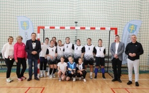  III Powiatowy Turniej Halowej Piłki Nożnej o Puchar Starosty Kieleckiego  (15)