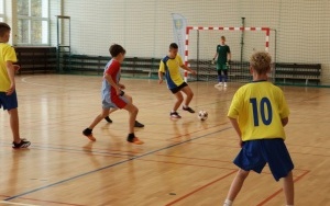  III Powiatowy Turniej Halowej Piłki Nożnej o Puchar Starosty Kieleckiego  (3)