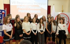 VII Regionalny Przegląd Pieśni i Piosenki Patriotycznej w Chęcinach (4)