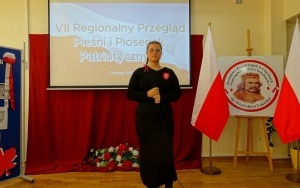 VII Regionalny Przegląd Pieśni i Piosenki Patriotycznej w Chęcinach (12)