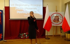 VII Regionalny Przegląd Pieśni i Piosenki Patriotycznej w Chęcinach (14)