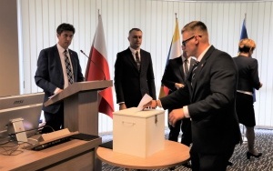 I sesja Rady Powiatu w Kielcach (1)